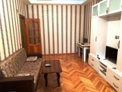 İcarəyə verilir 2 otaqlı 40 m2 köhnə tikili Elmlər Akademiyası m.