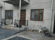 Satılır 6 otaqlı 240 m2 həyət evi Bakıxanov