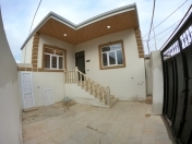 Satılır 3 otaqlı 100 m2 həyət evi Binəqədi