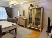Satılır 3 otaqlı 90 m2 köhnə tikili 20 yanvar m.