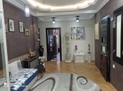 Satılır 3 otaqlı 138 m2 yeni tikili Elmlər Akademiyası m.