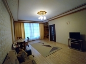 İcarəyə verilir 3 otaqlı 100 m2 yeni tikili Neftçilər m.