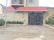 Satılır 4 otaqlı 200 m2 həyət evi Qaraçuxur