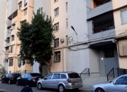 Satılır 2 otaqlı 59 m2 köhnə tikili Tibb Universiteti