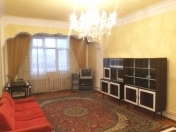 İcarəyə verilir 2 otaqlı 70 m2 yeni tikili İnşaatçılar m.