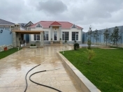 Satılır 4 otaqlı 180 m2 bağ evi Mərdəkan