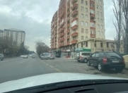 Satılır 1 otaqlı 240 m2 obyekt Rəsulzadə