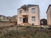 Satılır 4 otaqlı 190 m2 həyət evi Masazır