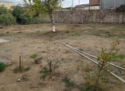 Satılır 4.4 sot torpaq Binə