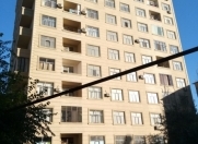 Satılır 1 otaqlı 61 m2 yeni tikili Memar Əcəmi m.