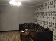 Satılır 4 otaqlı 100 m2 köhnə tikili İnşaatçılar m.
