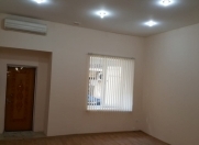 İcarəyə verilir 2 otaqlı 75 m2 obyekt Sahil m.