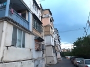 Satılır 3 otaqlı 70 m2 köhnə tikili 8 km
