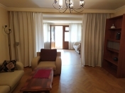 Satılır 3 otaqlı 100 m2 köhnə tikili 28 May m.