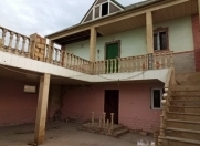 Satılır 6 otaqlı 220 m2 həyət evi Saray