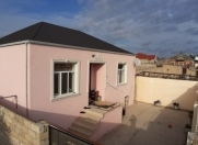 Satılır 3 otaqlı 100 m2 həyət evi Binə