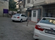 Satılır 3 otaqlı 100 m2 köhnə tikili Bayıl parkı