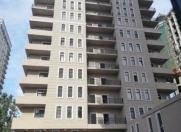 Satılır 3 otaqlı 90 m2 yeni tikili 28 May m.