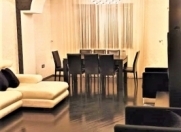 Satılır 3 otaqlı 142 m2 yeni tikili Nəriman Nərimanov m.