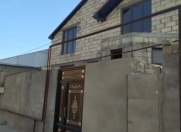 Satılır 3 otaqlı 140 m2 həyət evi Zığ
