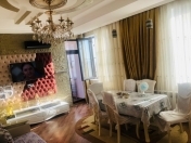 Satılır 2 otaqlı 70 m2 yeni tikili Həzi Aslanov