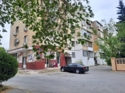 İcarəyə verilir 2 otaqlı 50 m2 köhnə tikili Xalqlar Dostluğu m.