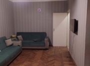 Satılır 1 otaqlı 56 m2 köhnə tikili 4 mkr