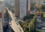 Satılır 4 otaqlı 120 m2 yeni tikili Elmlər Akademiyası m.