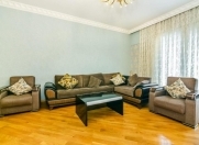 Satılır 4 otaqlı 176 m2 yeni tikili 28 May m.