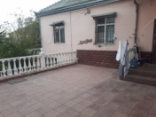 Satılır 5 otaqlı 300 m2 həyət evi Badamdar