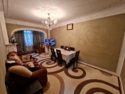 Satılır 4 otaqlı 115 m2 köhnə tikili İnşaatçılar m.