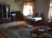 Satılır 5 otaqlı 130 m2 köhnə tikili İnşaatçılar m.