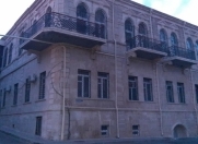 Satılır 3 otaqlı 118 m2 həyət evi Yasamal r.