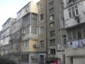 İcarəyə verilir 2 otaqlı 45 m2 köhnə tikili İnşaatçılar m.