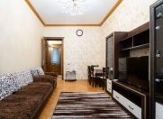 İcarəyə verilir 3 otaqlı 70 m2 köhnə tikili Sahil m.