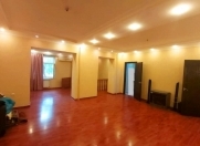 Satılır 4 otaqlı 110 m2 köhnə tikili Elmlər Akademiyası m.