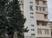 İcarəyə verilir 5 otaqlı 130 m2 köhnə tikili Gənclik m.