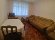 İcarəyə verilir 2 otaqlı 60 m2 köhnə tikili Elmlər Akademiyası m.