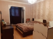 Satılır 3 otaqlı 92 m2 köhnə tikili 6 mkr