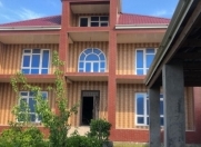 Satılır 7 otaqlı 200 m2 həyət evi Binə