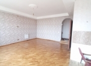 Satılır 1 otaqlı 50 m2 köhnə tikili Qara Qarayev m.