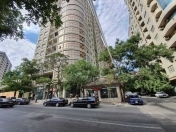 Satılır 1 otaqlı 58 m2 yeni tikili Nəriman Nərimanov m.