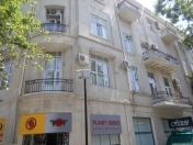 İcarəyə verilir 2 otaqlı 32 m2 köhnə tikili Fəvvarələr meydanı