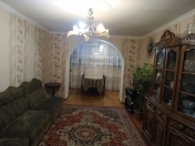 Satılır 3 otaqlı 65 m2 köhnə tikili Heydər Əliyev Mərkəzi