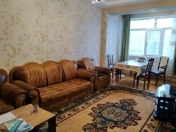 İcarəyə verilir 2 otaqlı 90 m2 yeni tikili Memar Əcəmi m.