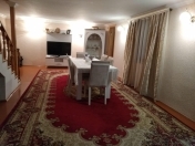 Satılır 5 otaqlı 200 m2 həyət evi Badamdar