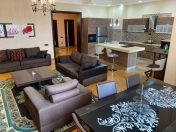 İcarəyə verilir 4 otaqlı 162 m2 yeni tikili Yasamal r.