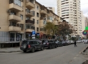 İcarəyə verilir 1 otaqlı 31 m2 köhnə tikili Elmlər Akademiyası m.