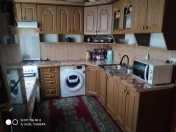 Satılır 2 otaqlı 69 m2 köhnə tikili Badamdar