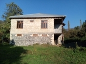 Satılır 7 otaqlı 700 m2 villa Qax